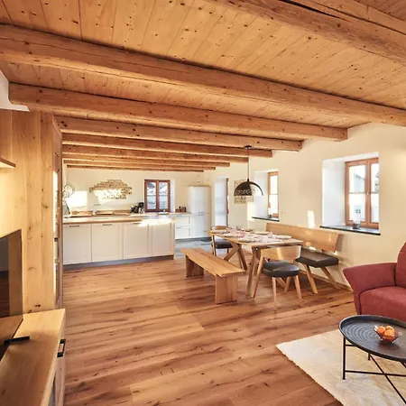 Haus Herzbluat بيت للعطل بايتنغ